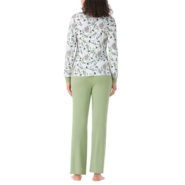 Comfy & Chic: Top Women's Pajamas for All Year Round - MOSSRIVER