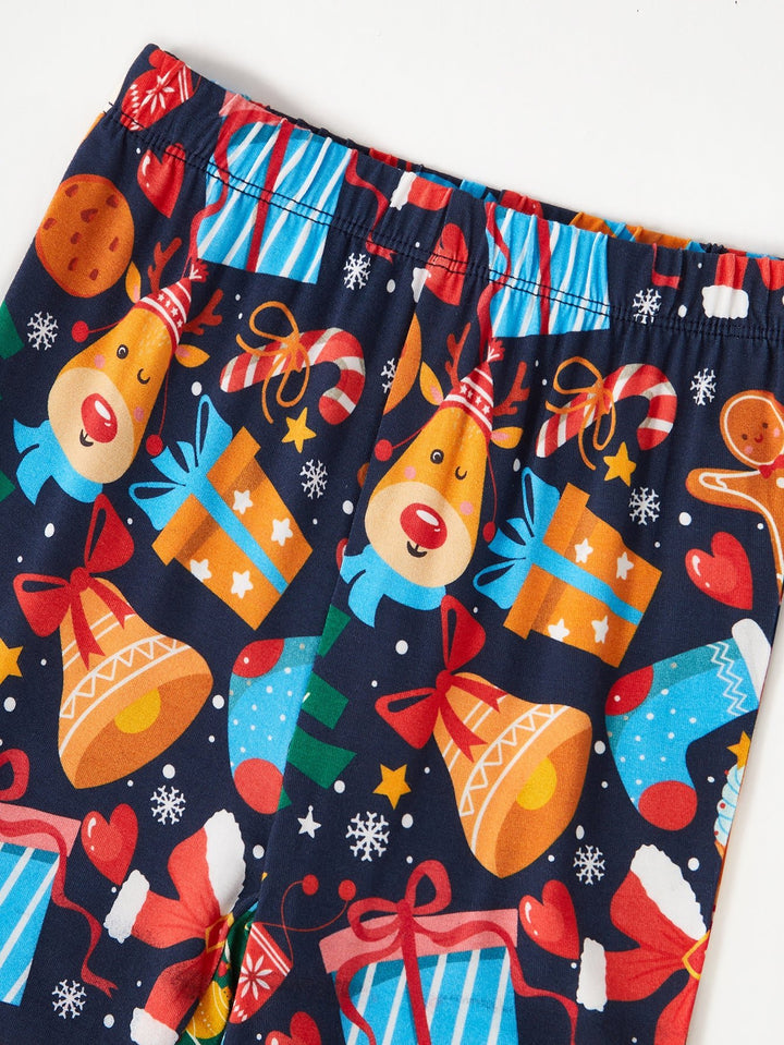 Christmas family - themed bamboo fiber long - sleeved pajamas, featuring a design of a Christmas tree, gifts, reindeer, and cookie people - MOSSRIVER